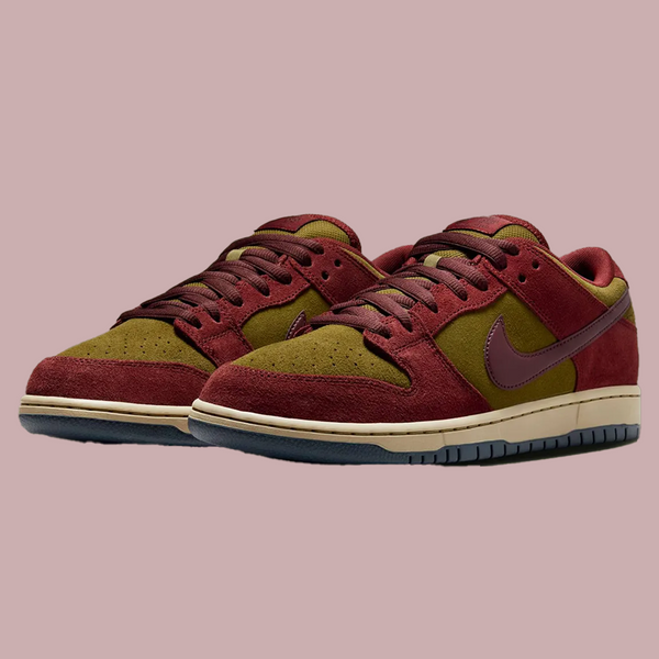 SB Dunk Low Dark Team Red/Olive Flak Delivers Autumn Energy for Summer Sessions