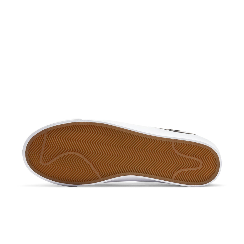 Nike SB Zoom Blazer Low Pro GT – Black/White-Black-Gum Light Brown