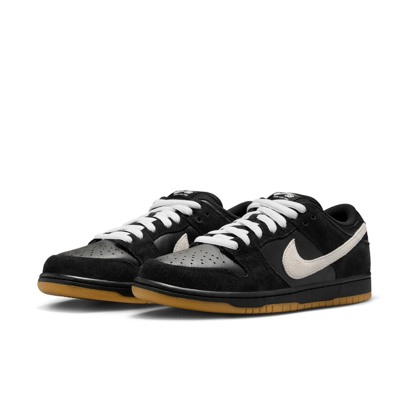 Nike SB Dunk Low Pro - Black/White/Black/Gum