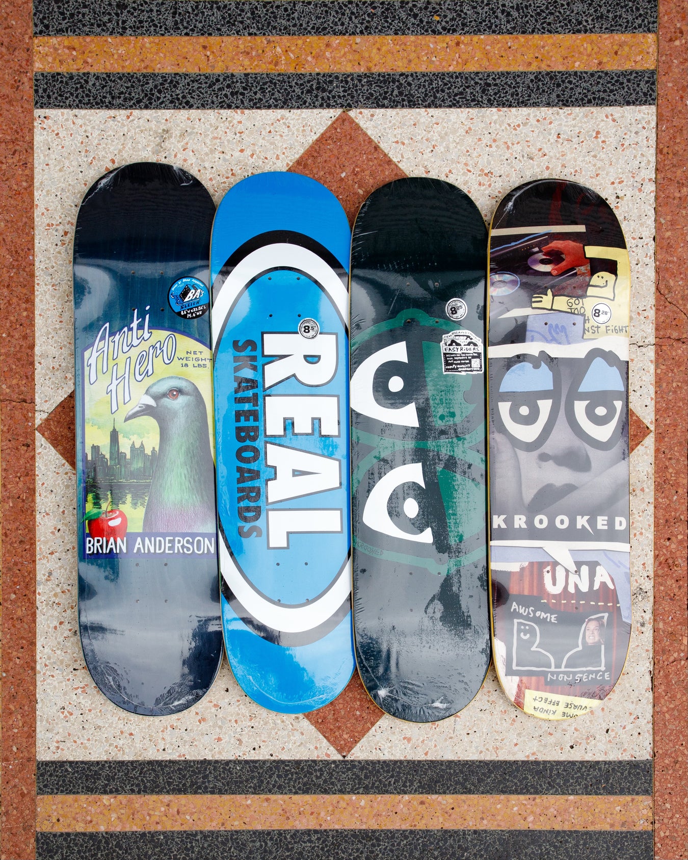 DECKS