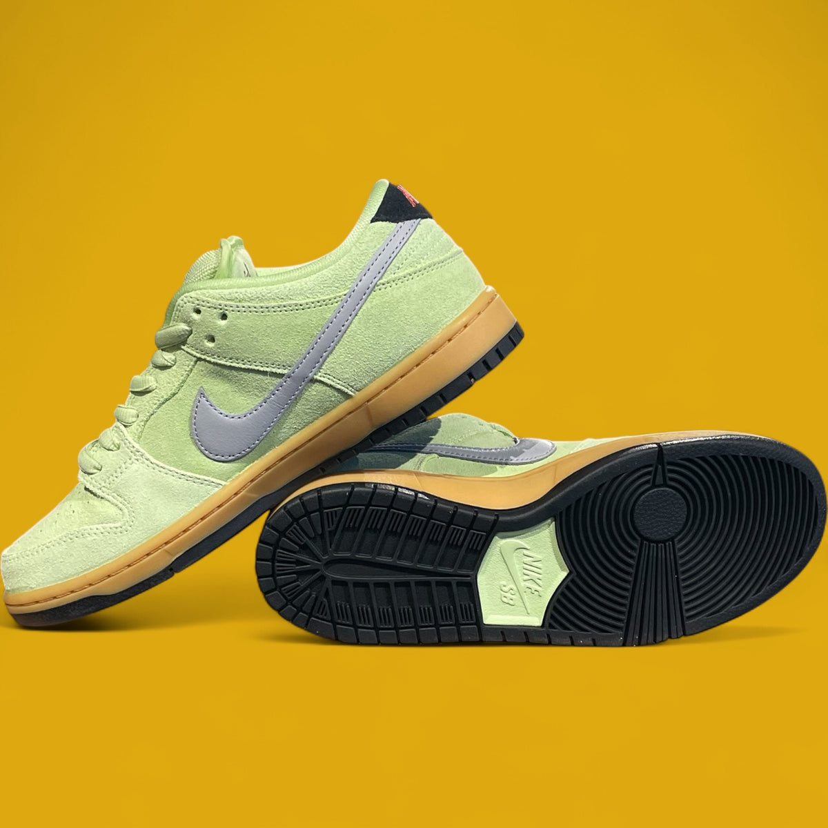 Nike SB Dunk Low Pro PRM - LT Liquid Lime/Wolf Grey-Black